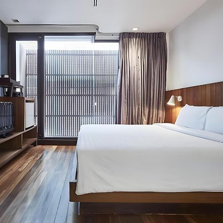 Wish Inn Silom - วิช อินน์ สีลม X Bangkok Eksteriør bilde