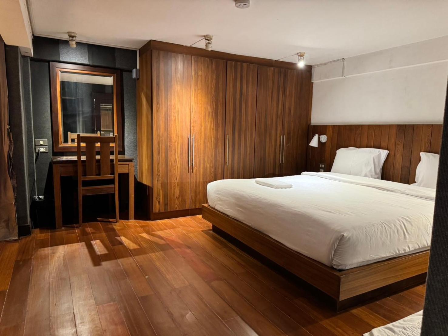 Wish Inn Silom - วิช อินน์ สีลม X Bangkok Eksteriør bilde